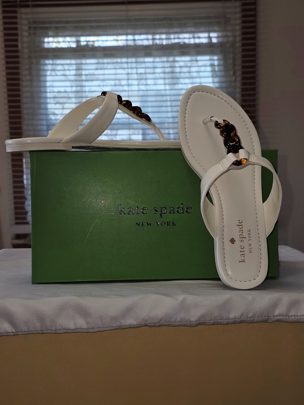 Kate Spade Madison Convertible Crossbody + Irene Sandal Size 7.5B In Meringue - Picture 10 of 11